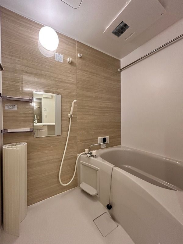 【バス】 図面と現状に相違がある場合には現状を優先