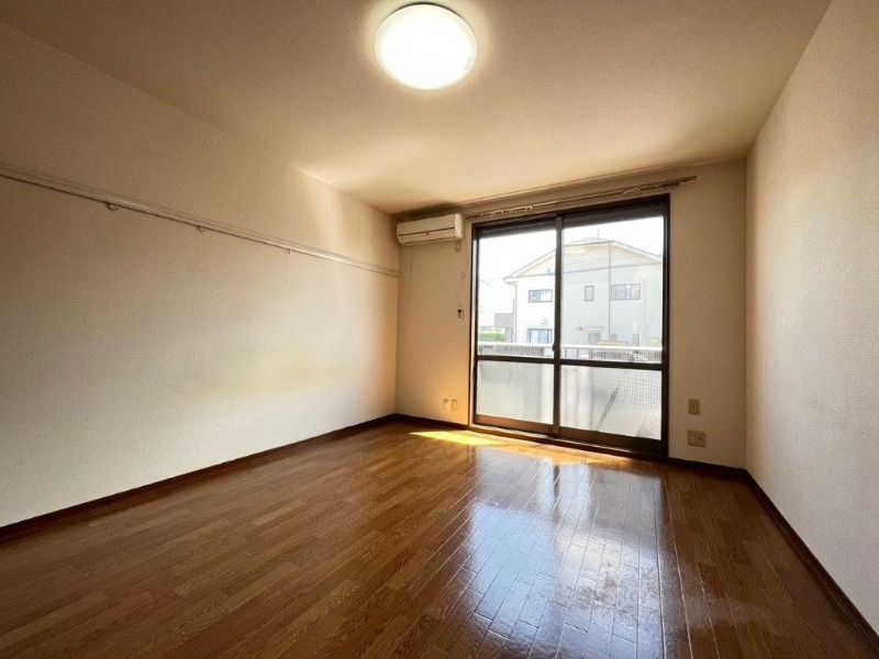 【居間・リビング】 図面と現状に相違がある場合には現状を優先