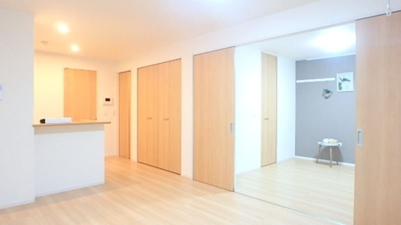 【居間・リビング】　図面と現状に相違がある場合には現状を優先