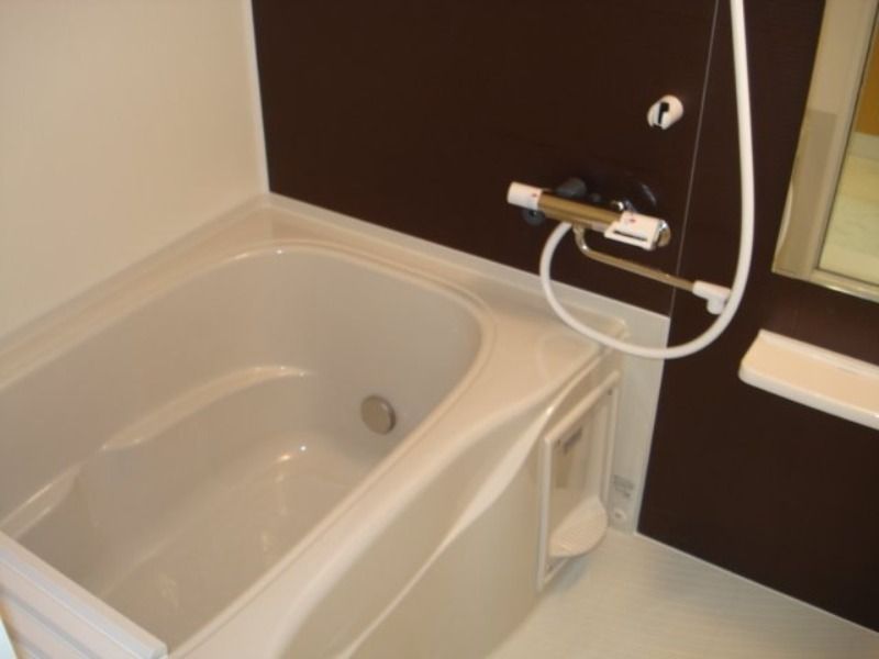 【バス】　図面と現状に相違がある場合には現状を優先