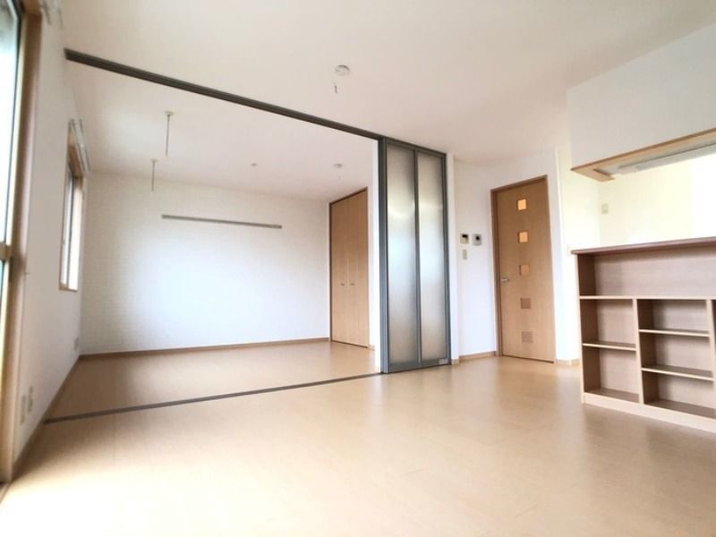 【居間・リビング】　図面と現状に相違がある場合には現状を優先