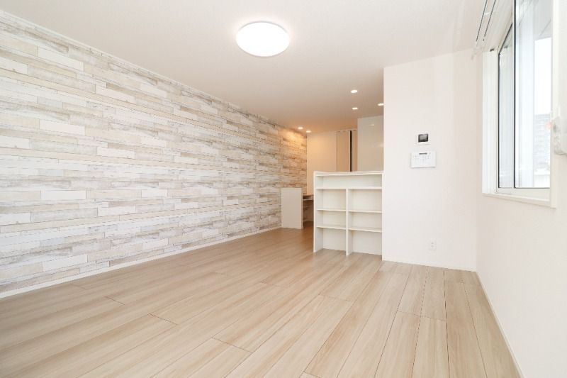 【居間・リビング】　図面と現状に相違がある場合には現状を優先