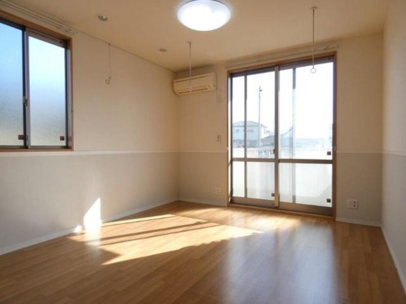 【居間・リビング】　図面と現状に相違がある場合には現状を優先