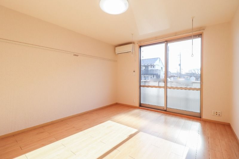 【居間・リビング】 図面と現状に相違がある場合には現状を優先