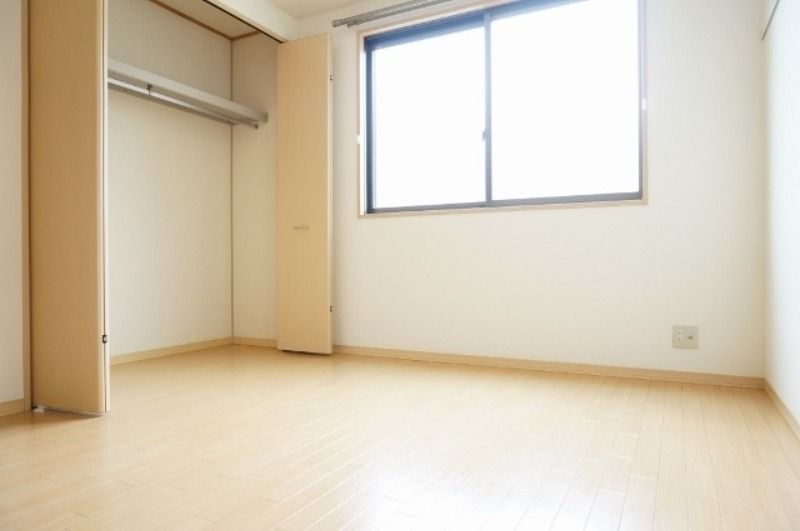 【寝室】　図面と現状に相違がある場合には現状を優先