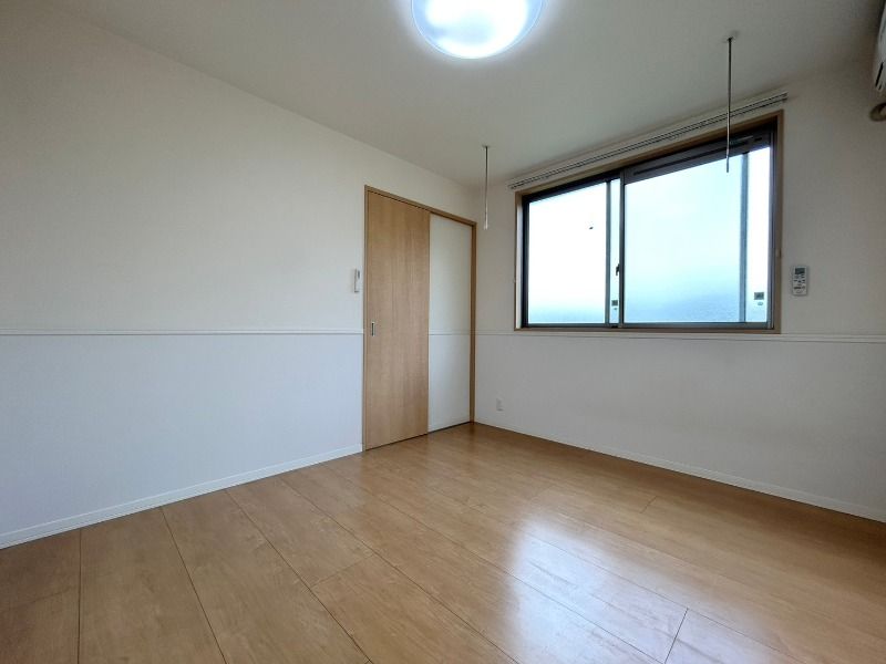 【寝室】　図面と現状に相違がある場合には現状を優先